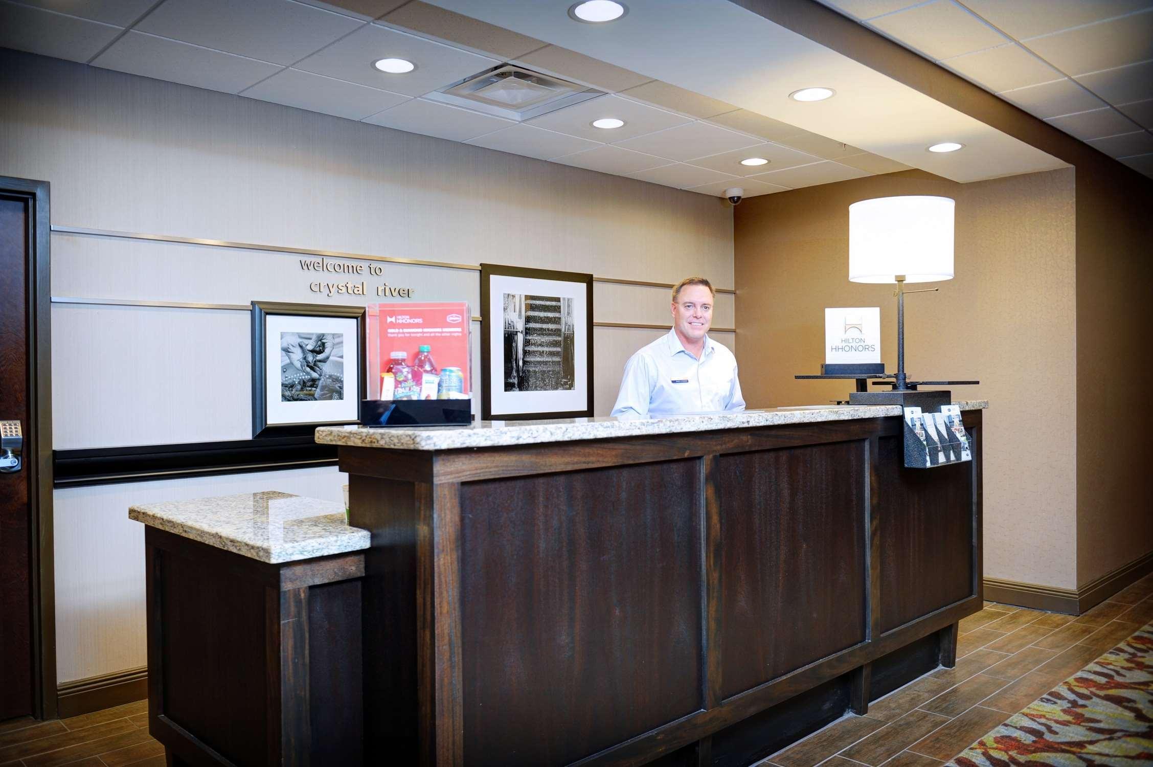 Hampton Inn Кристал-Ривер Экстерьер фото