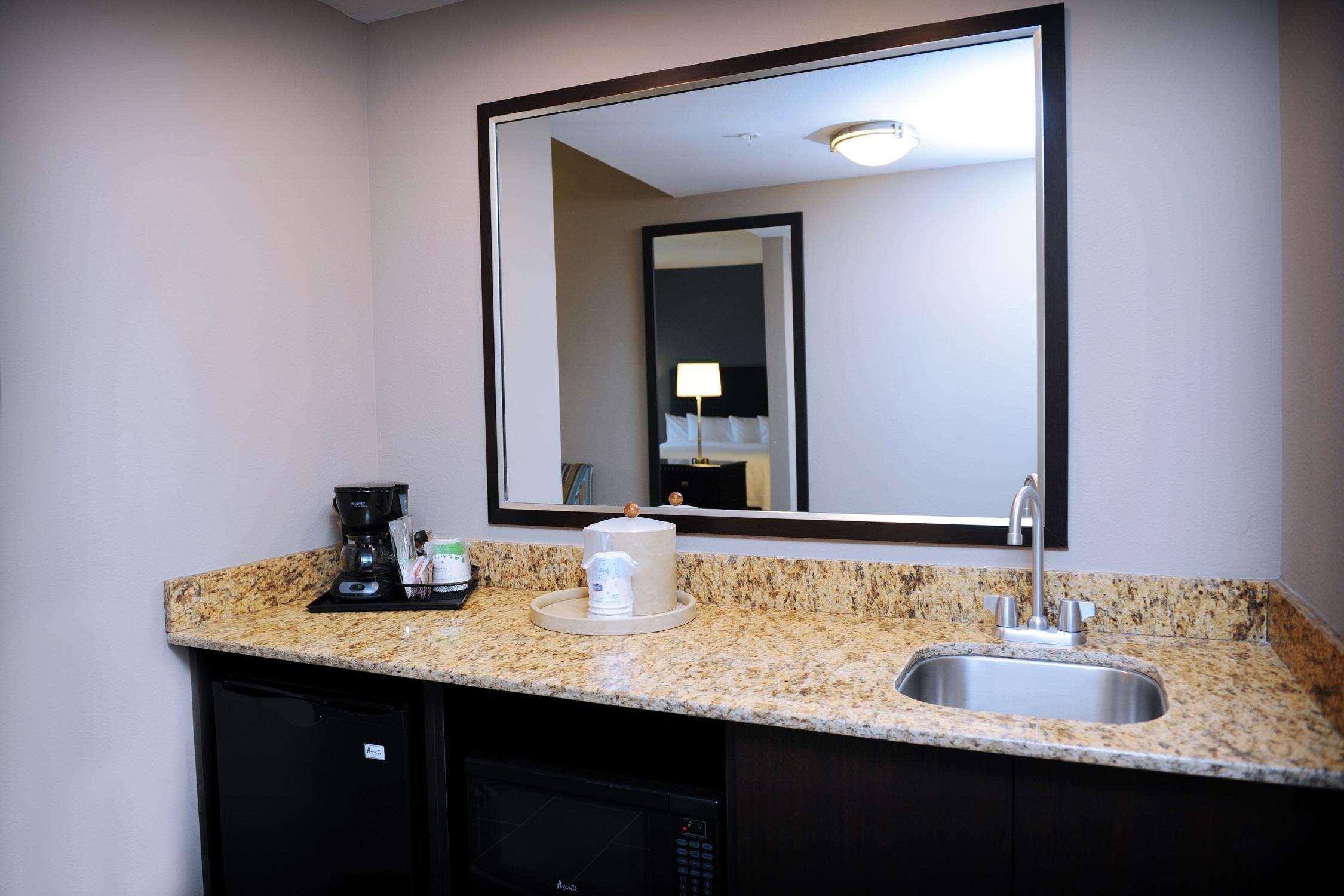 Hampton Inn Кристал-Ривер Экстерьер фото